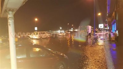 بالفيديو والصور.. «نوة» تغرق شوارع الإسكندرية
