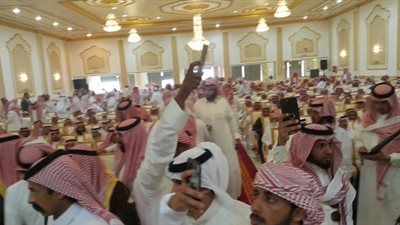 بالصور.. بدء اجتماع «آل مرة» للرد على إجراءات النظام القطري