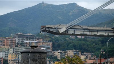 انهيار جسر جنوى يتسبب في تأجيل مباراتين بالدوري الإيطالي