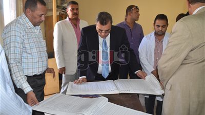 جولة تفقدية لمحافظ الفيوم بمنية الحيط في مركز إطسا