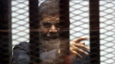 «مرسي» جاسوس بأمر القضاء.. «النقض» تؤيد معاقبة الرئيس المعزول بالسجن المؤبد.. 96 جلسة من «أنا الرئيس» لخيانة الوطن.. والنيابة تحقق مع رئيس قناة الجزيرة في «التخابر م