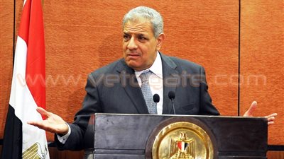 «يوميات مجلس الوزراء».. «محلب» يشهد احتفالات نصر أكتوبر بالكلية الحربية.. ويهنئ «السيسي» بقرب حلول عيد الأضحى.. إعادة تشكيل الوزارية للعدالة الاجتماعية.. تحديد تراخيص إنش