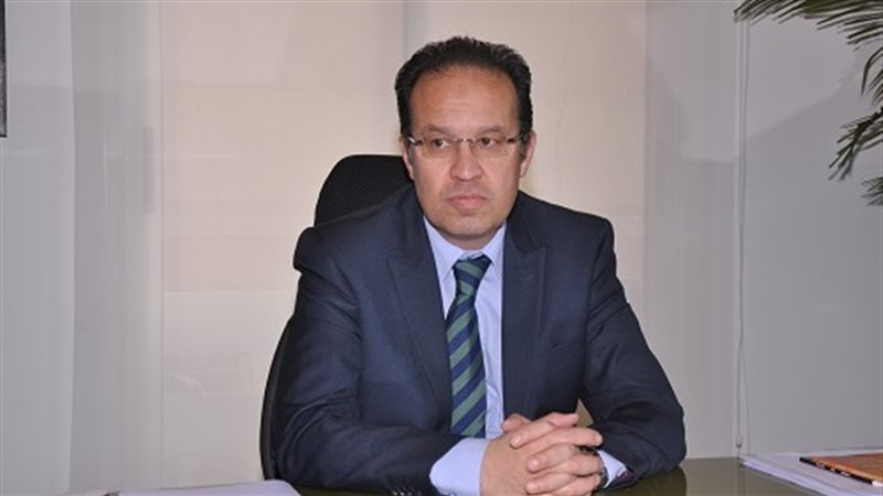  الدكتور أشرف دويدار