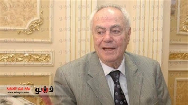 الدكتور يحيى الجمل
