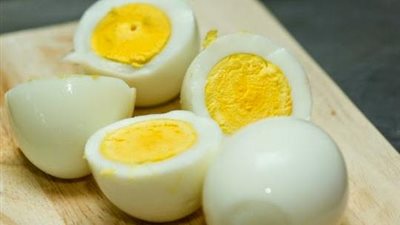 البيض يحافظ على وزن طفلك ويعالج النزلات المعوية