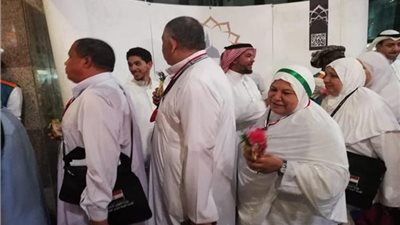 بعثة حجاج الجمعيات الأهلية تبحث مع المطوفين خطة التصعيد لعرفات