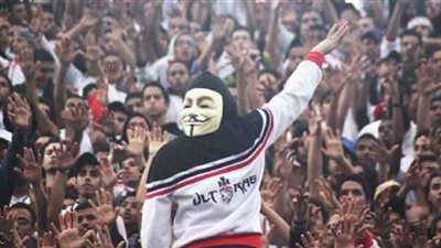 أولياء أمور الوايت نايتس يتظاهرون أمام 