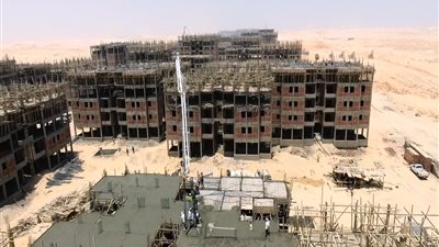 مدبولي: تنفيذ المرحلة الأولى بطول 12 كيلو من طريق الهضبة بمدينة ناصر