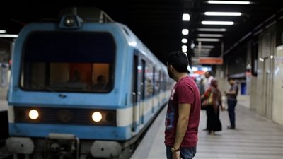 «النقل» تراجع خطط المترو والسكك الحديدية والقطاع النهري لاستقبال العيد