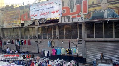 بالصور.. الباعة الجائلون مشكلة تبحث عن حل.. 