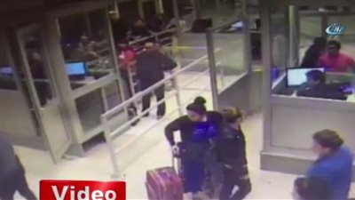 بالفيديو.. جورجي حاول تهريب فتاة روسية من تركيا في حقيبة سفر