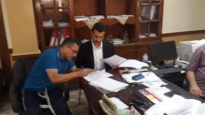 تسليم عقود عمل لذوي الاحتياجات الخاصة ببورسعيد (صور)