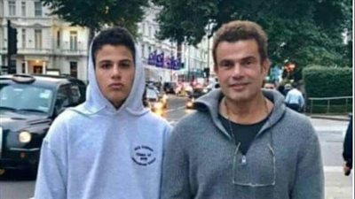 عمرو دياب ينفي توتر علاقته بأبنائه