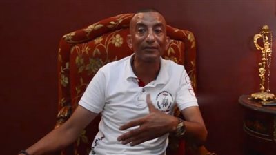 بعد 30 سنة شغل.. نادي اليخت يطرد عاطف من عمله والسبب «غير مؤهل للمهنة» (فيديو)