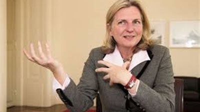 كاترين كنايسل.. عروس نمساوية بدبلوماسية زفاف روسية (فيديو وصور)