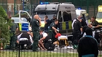 إصابة 7 أشخاص في حادث طعن مروع ببريطانيا (فيديو وصور)