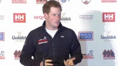 بالفيديو.. الأمير هاري يشارك في سباق القطب الجنوبي