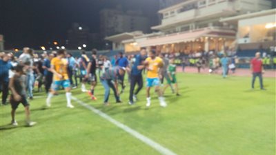 عمر يعتذر للإسماعيلي عن واقعة اعتداء عاشور