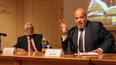 بلاغ يطالب برفع دعوى ضد مكى لعدم محاسبته الزند وعبد المجيد