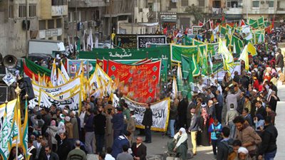 الصوفية تستعد لساحات «الأضحى» في غياب الإخوان والسلفيين.. يتوافد عليها الآلاف في صمت.. التكبير وزيارة أضرحة «آل البيت والأولياء» أشهر طقوس العيد.. الحسين والسيدة زينب أهم ملتقى لتج