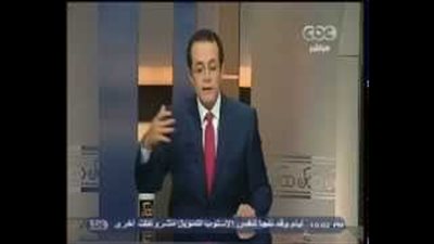 بالفيديو.. مذيع «cbc» يخالف فريق الإعداد ويخرج عن النص