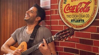 حماقى يعود من لبنان بعد تصوير «كوك ستديو»