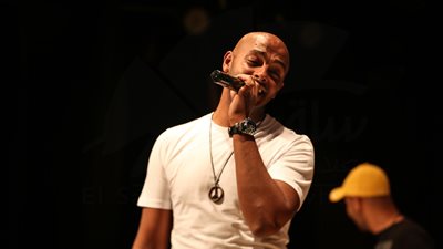 إسلام طاهر يتألق في حفل غنائي بساقية الصاوي (صور)