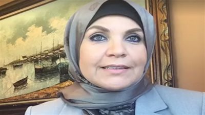 آيات عرابي تهاجم توكل كرمان: «عقلها فارغ ومهزومة نفسيا»