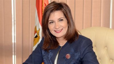 نبيلة مكرم وأبو ستيت يبحثان مشروع الزراعات الدقيقة