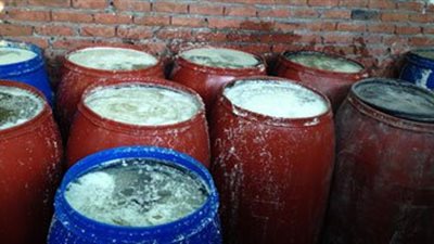 ضبط 67 طن مخلل غير صالح للاستخدام الآدمي في حملة تموينية بالمنيا