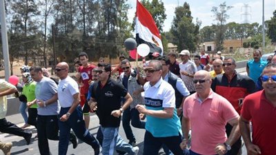 وزير الرياضة ومحافظ كفر الشيخ يطلقان ماراثون الجري (صور)