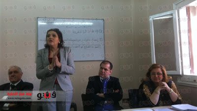 غضب بدستور الشرقية بعد اجتماع «جميلة إسماعيل» بقيادات الحزب