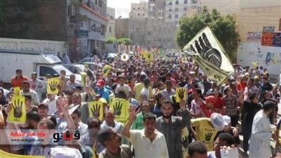 أنصار المعزول بحلوان يوزعون منشورات لمقاطعة الدستور