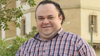 مدحت تيخا: «حدث في بلاد السعادة» بمثابة تحد لنفسى