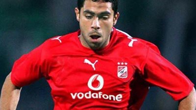 كاتب إنجليزى ينتقد استبعاد 