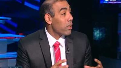 خبير بالعلاقات الدولية: أمريكا تسعى لتفكيك الجيش الروسي بنشر التطرف