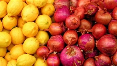 «الأفلاتوكسن» سم منتشر بمنازل المصريين.. مادة سامة تنتشر في «البصل والليمون».. 11 ألف مريض سرطان كبد في مصر والمادة المتهم الأول.. «نزيه»: لا تخرج من الجسد.. و«الزرا