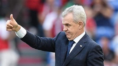 أجيري يحضر مباراة الأهلي ودجلة بالدوري