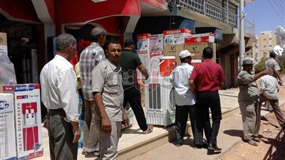 الوادى الجديد تضع برنامجا لرفع المخلفات والإشغالات بالداخلة