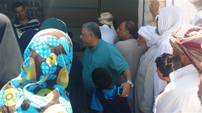 وكيل تموين مطروح يتفقد المجمعات الاستهلاكية والمنافذ المخفضة (صور)