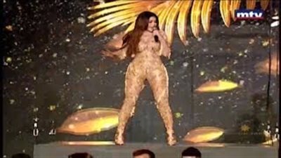 اتهامات جديدة لهيفاء وهبي بتقليد جينفر لوبيز بسبب أغنية «بحب الحياة»