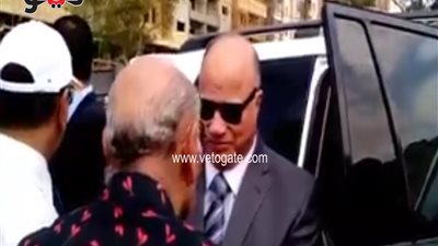 بالفيديو.. مدير أمن القاهرة يصل إلى حلوان بعد إزالة الإشغالات