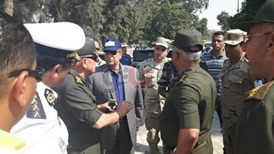 مميش وطاهر يتفقدان مشروعات الكباري في الإسماعيلية