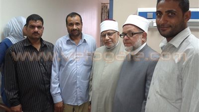 وفد من الأزهر يزور الطفلة 