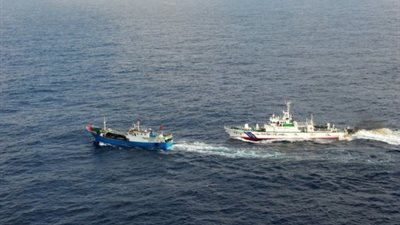 اليابان ترصد سفينتين صينيّتين خارج مياهها الإقليمية