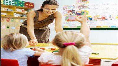 3 طرق لتهيئة طفلك لأول سنة دراسية