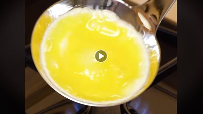 6 أفكار جديدة لطهى البيض (فيديو)