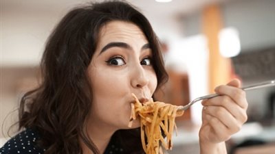 وداعا للدايت.. تناول المكرونة والبطاطس يطيل عمر الإنسان