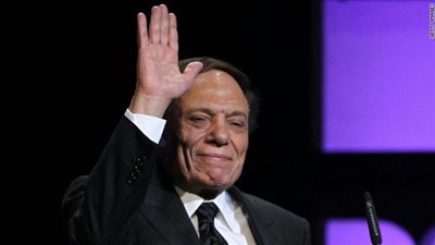 عادل إمام: أستمتع بالعيد مع أحفادي وأسرتي