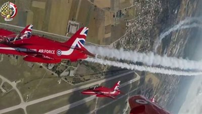 المتحدث العسكري ينشر فيديو لمشاركة النجوم الفضية بمعرض أثينا للطيران